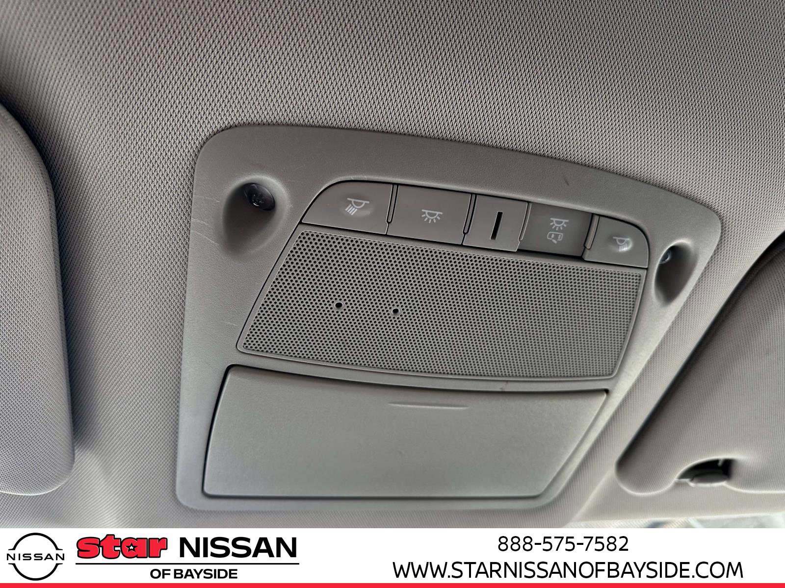 Used 2019 Nissan Pathfinder SV image 30