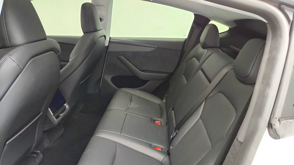 Used 2026 Tesla Model Y AWD image 25