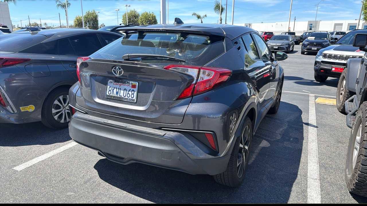 Used 2019 Toyota C-HR XLE image 2