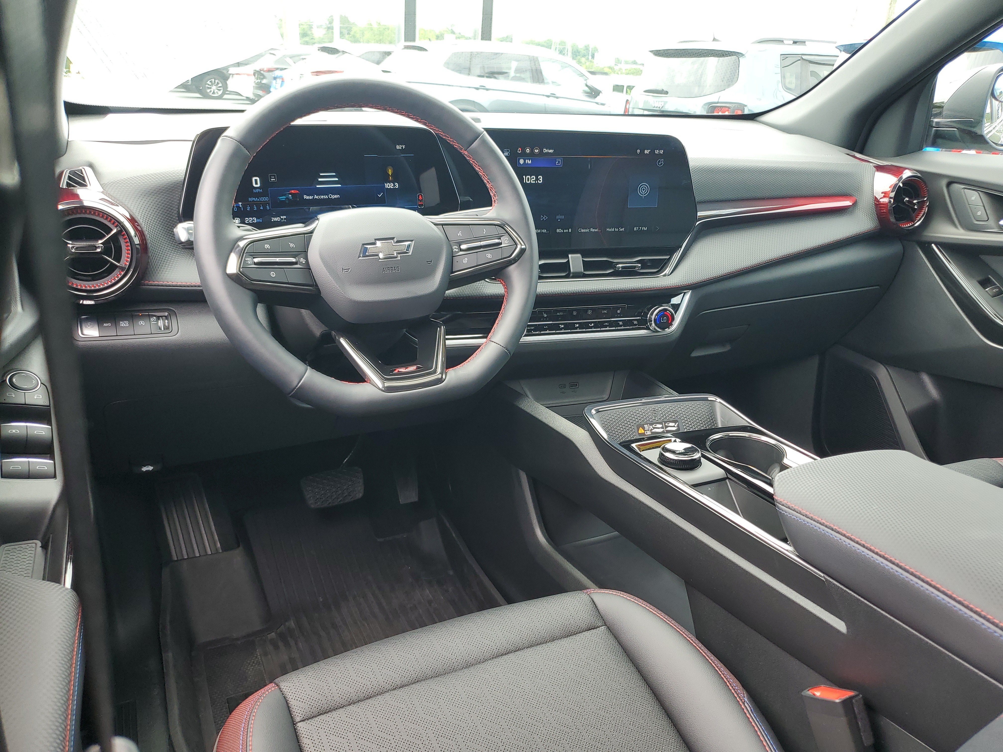 Used 2026 Chevrolet Equinox RS w/ LPO, Floor Liner Package AWD/4WD image 10