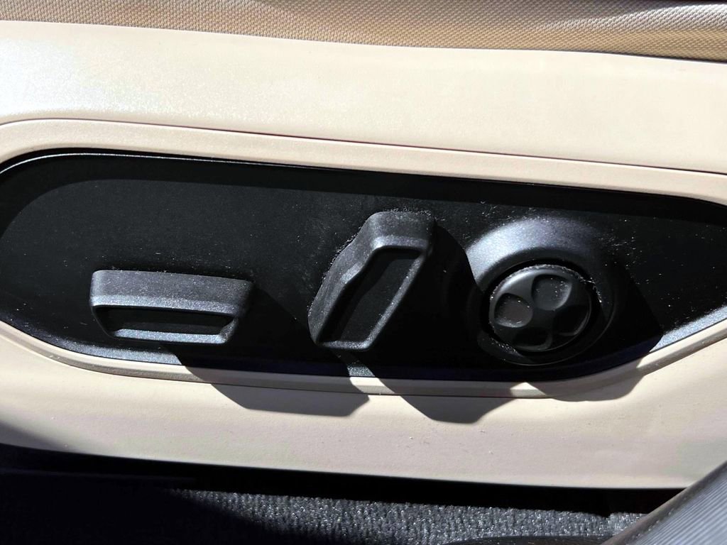 Used 2022 Jeep Grand Cherokee Limited 4xe AWD/4WD image 21