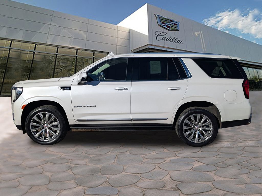 Used 2021 GMC Yukon Denali w/ Denali Premium Package image 3