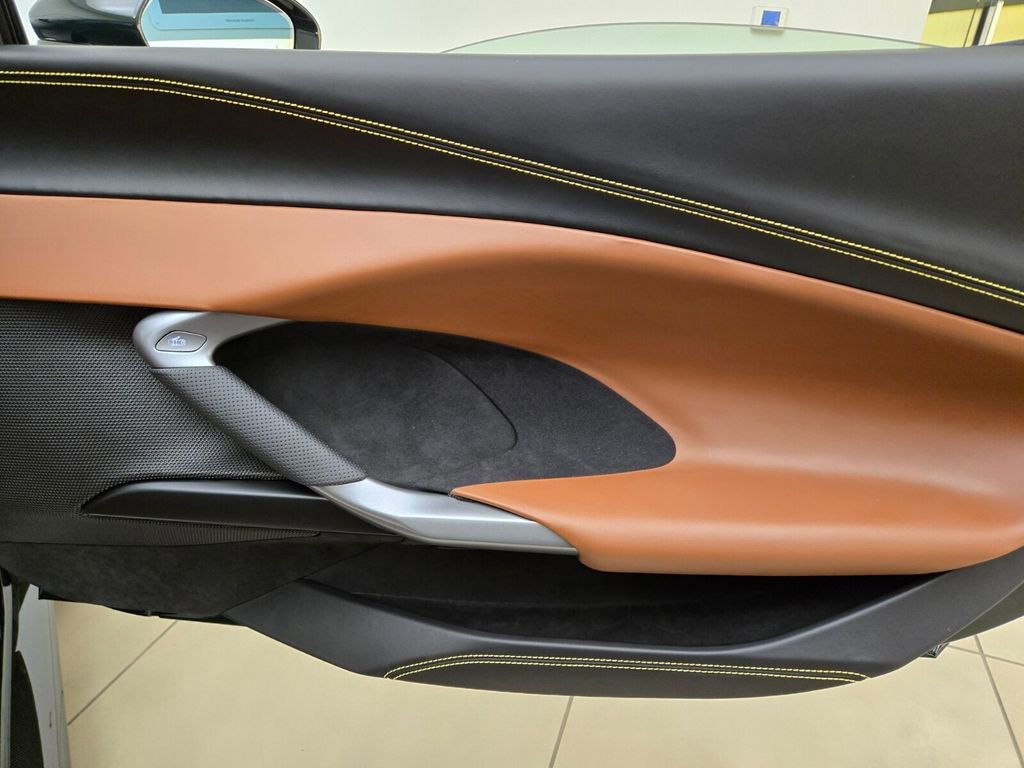 Used 2024 Ferrari 296 GTS image 26