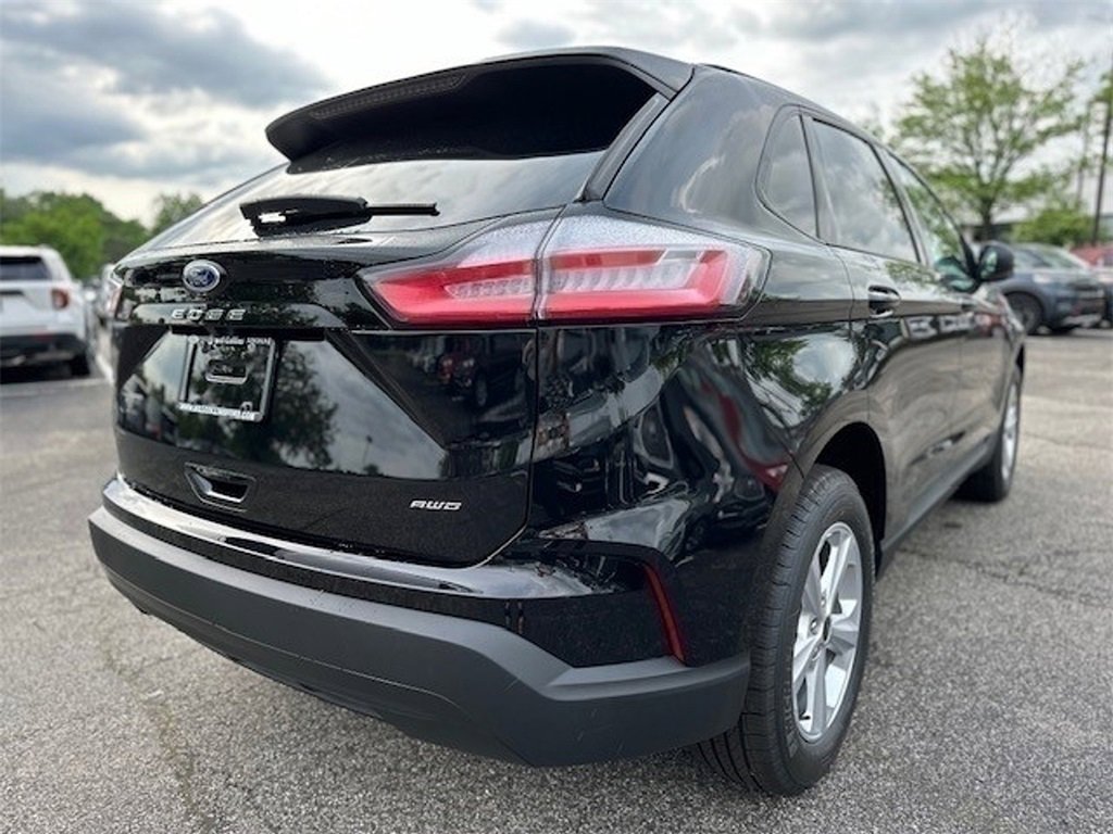New 2024 Ford Edge SE image 5