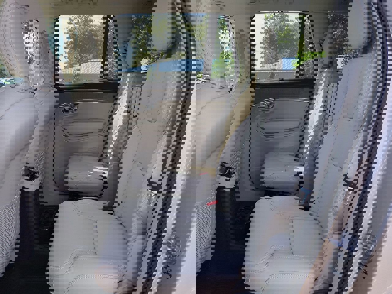 New 2026 Volvo XC90 T8 Ultra image 12