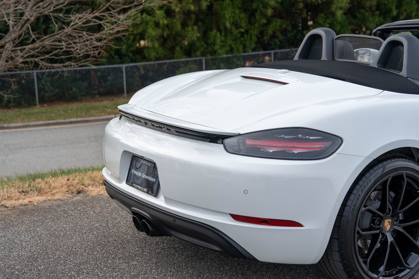 Certified 2024 Porsche 718 Boxster RWD image 14