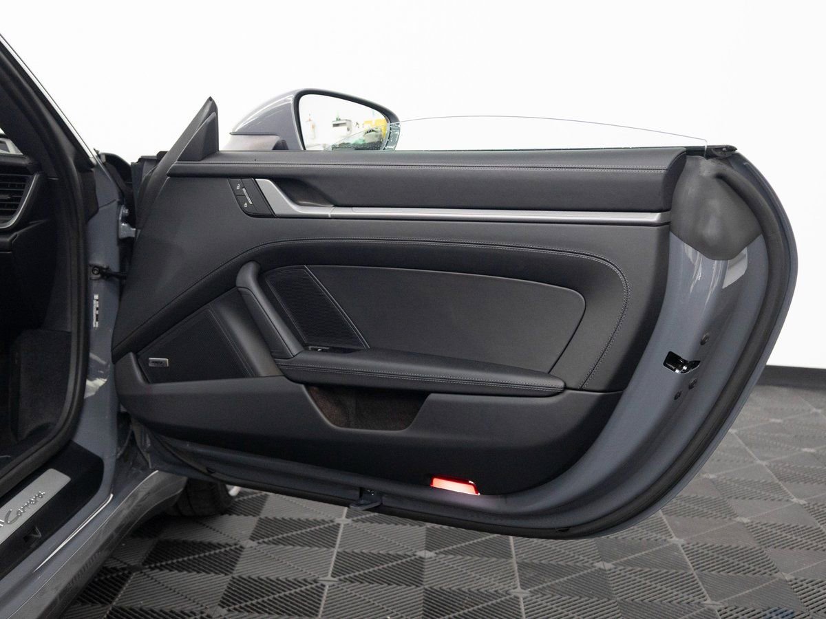 Certified 2025 Porsche 911 Carrera image 30