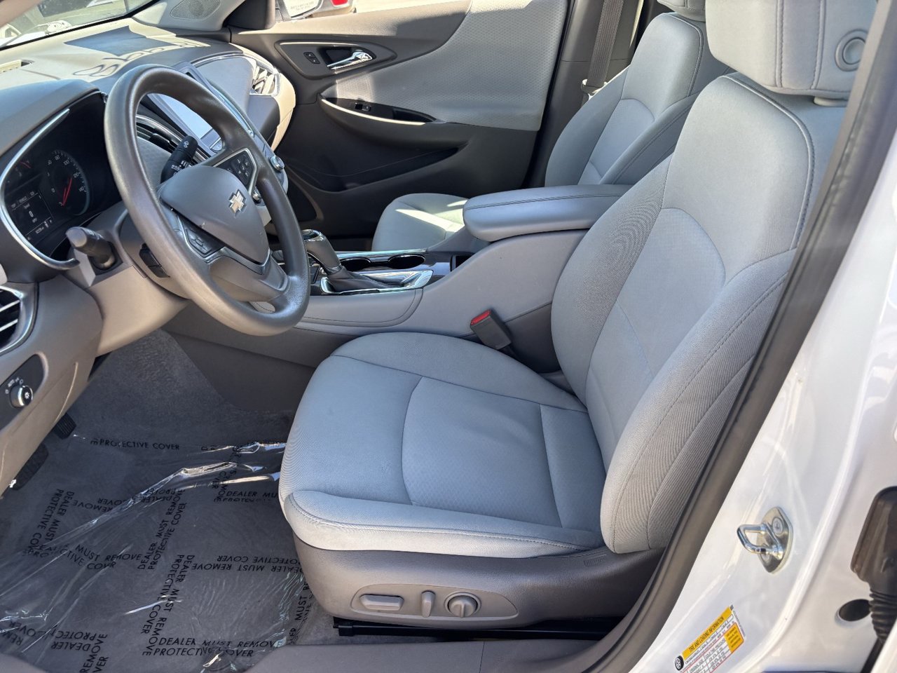 Used 2018 Chevrolet Malibu LT FWD image 17
