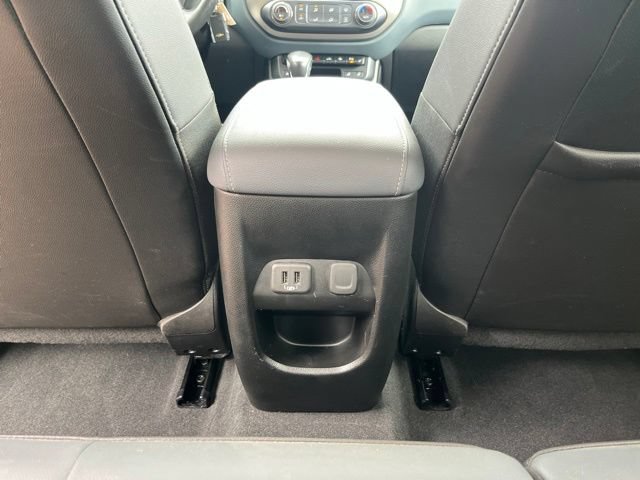 Used 2022 Chevrolet Colorado Z71 RWD image 18