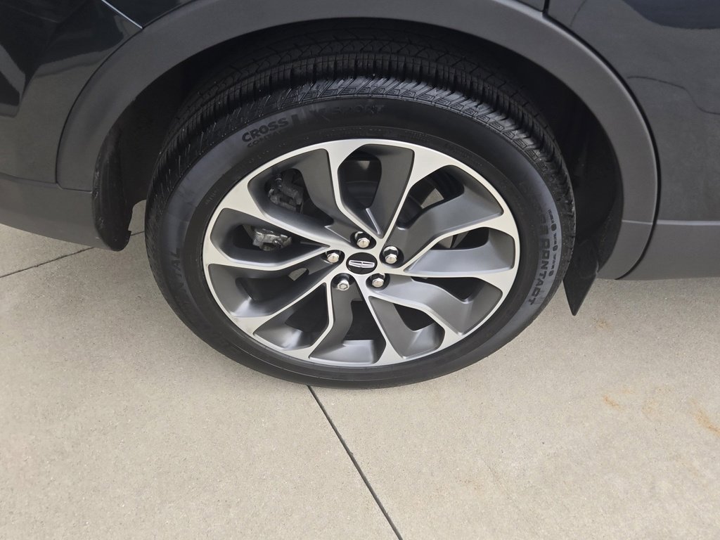 Certified 2023 Lincoln Nautilus Reserve image 36