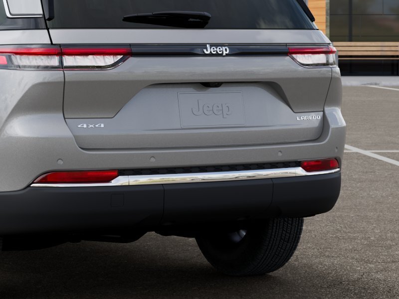 New 2026 Jeep Grand Cherokee Laredo X AWD/4WD image 14