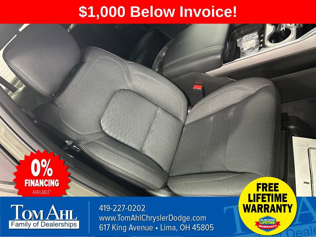 New 2026 RAM 1500 4x4 Crew Cab image 23