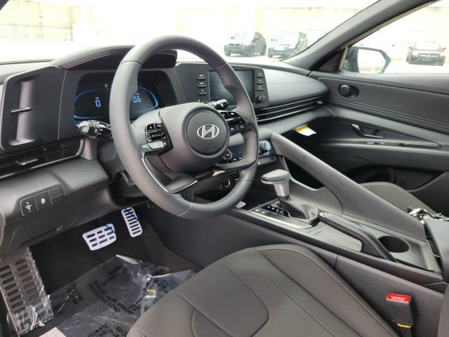 New 2026 Hyundai Elantra SEL Sport FWD image 10