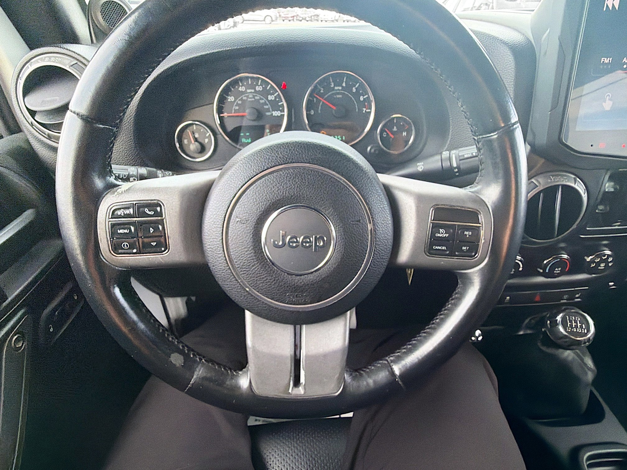 Used 2013 Jeep Wrangler Unlimited Sahara image 10