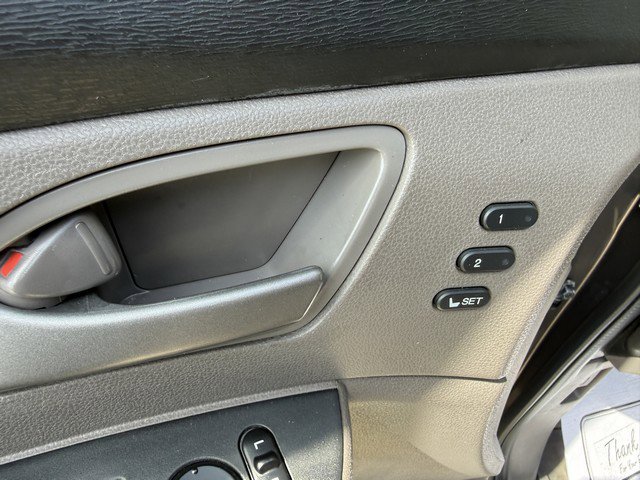 Used 2011 Honda Odyssey Touring Elite image 21