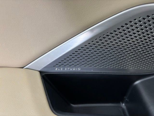 Used 2023 Acura MDX FWD w/ Technology Package image 11