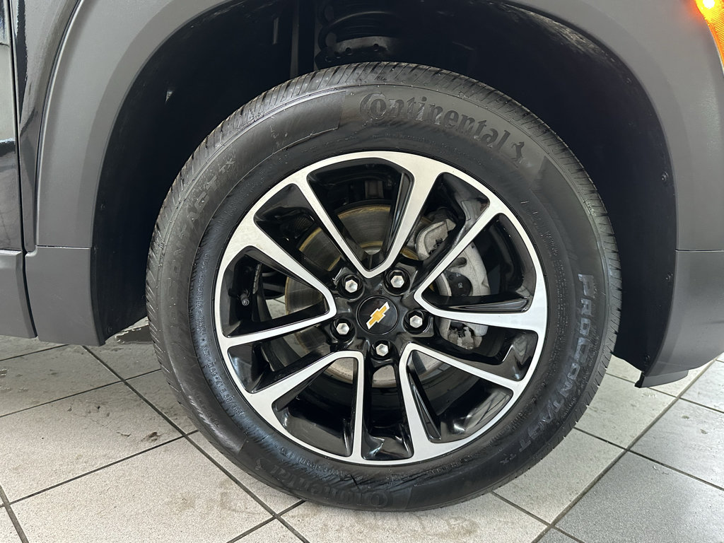 Used 2026 Chevrolet TrailBlazer LT w/ LT Cold Weather Package FWD image 13