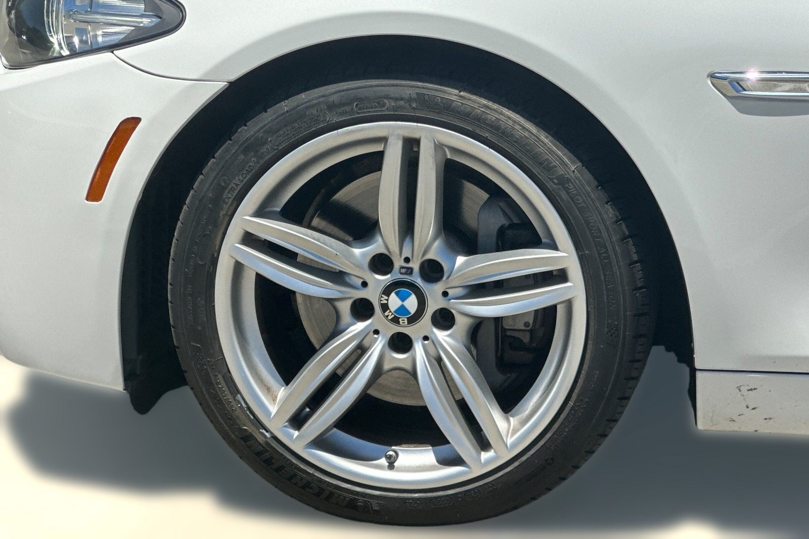 Used 2016 BMW 535i Sedan RWD image 11
