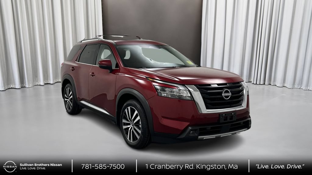 Certified 2024 Nissan Pathfinder Platinum AWD/4WD image 3
