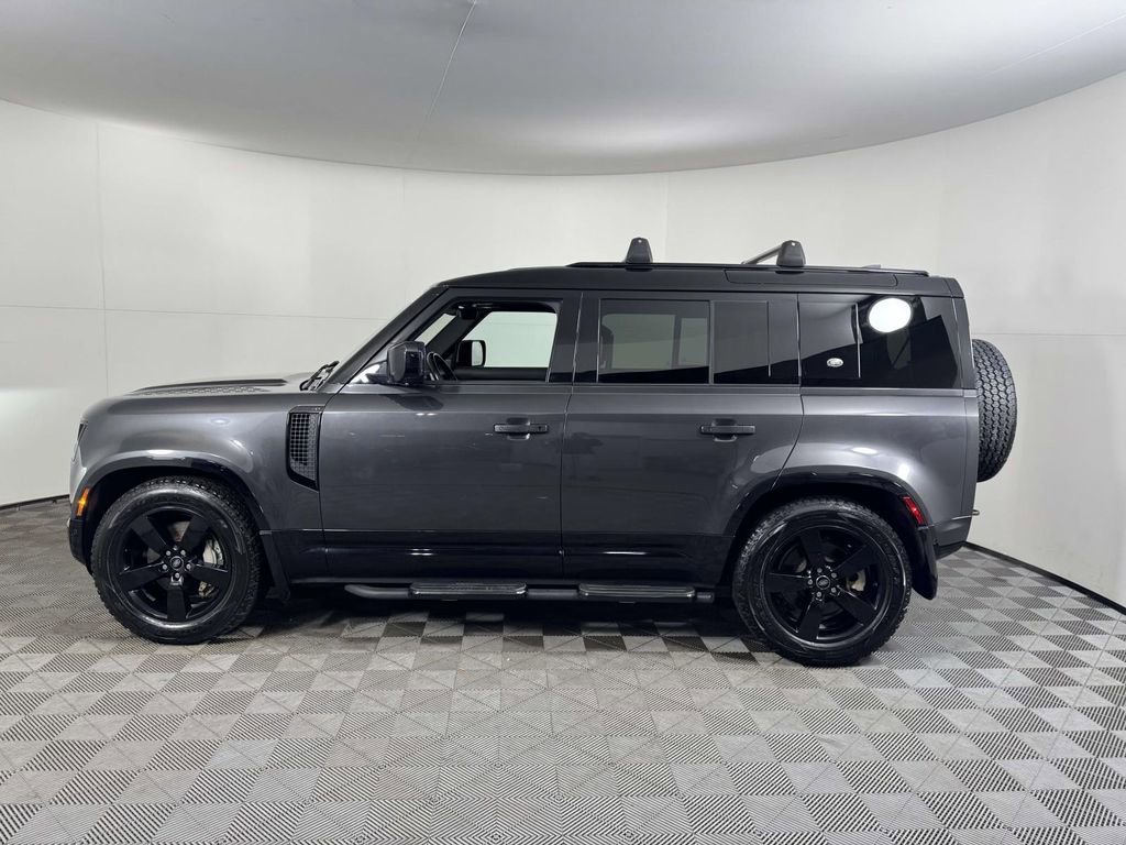 Used 2022 Land Rover Defender 110 X-Dynamic HSE image 11