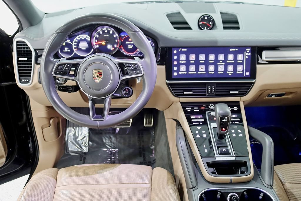 Used 2023 Porsche Cayenne S AWD/4WD image 14