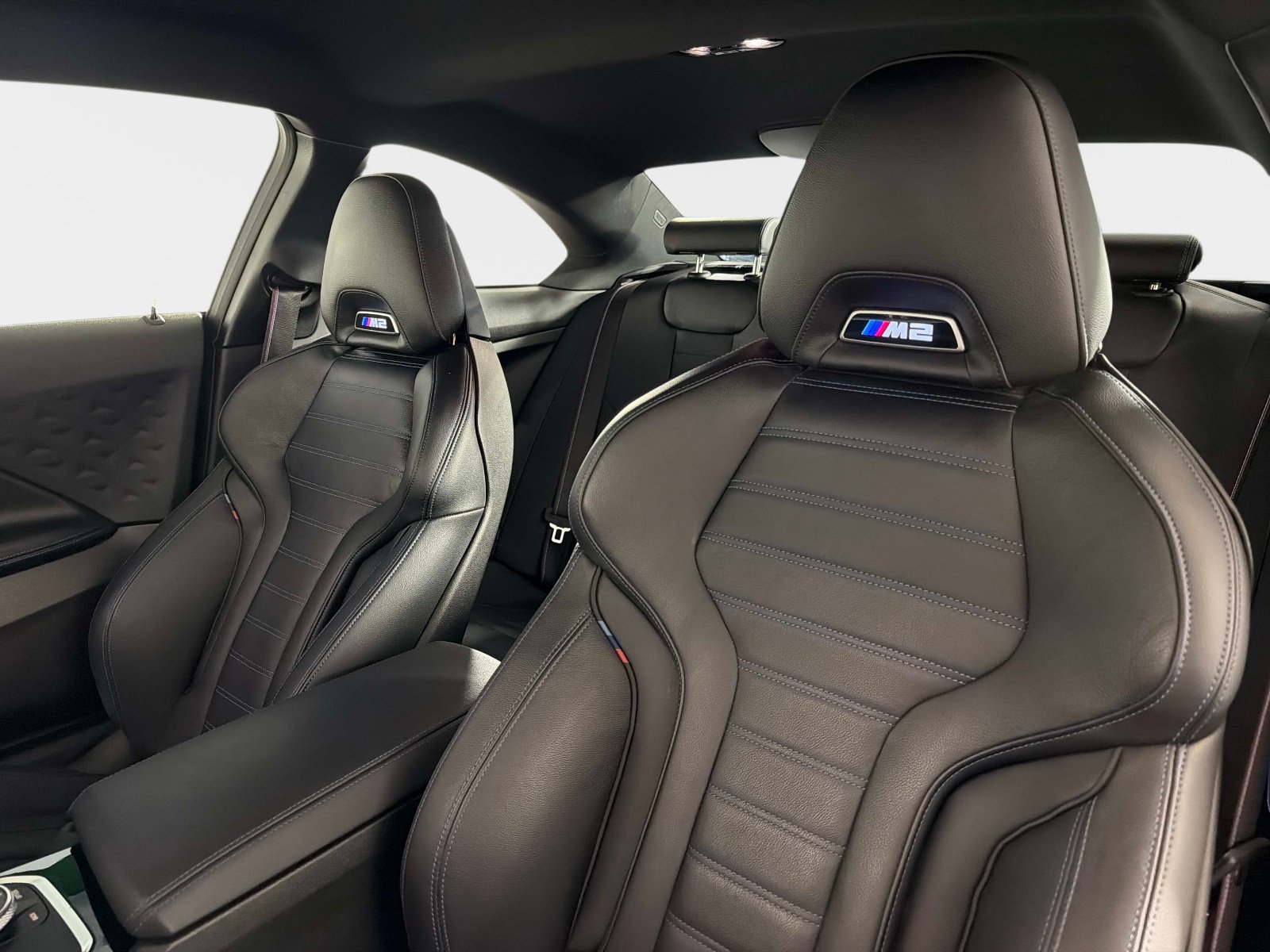 Used 2023 BMW M2 w/ Lighting Package RWD image 29