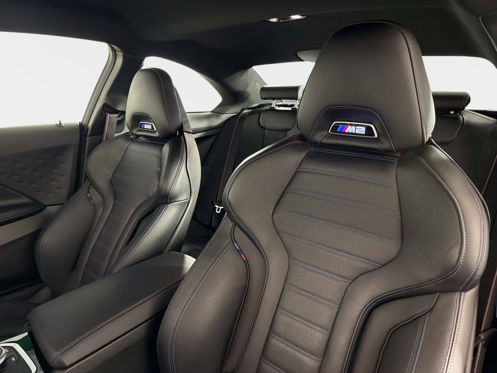 Used 2023 BMW M2 w/ Lighting Package RWD image 29