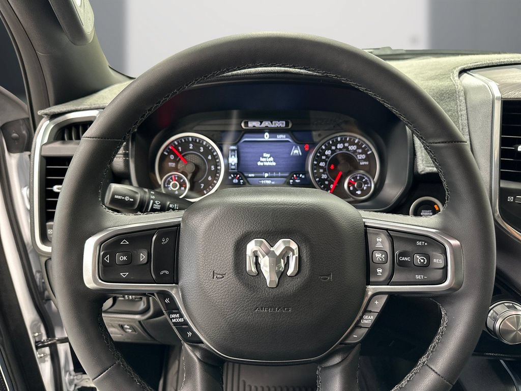 Used 2025 RAM 1500 Laramie AWD/4WD image 22