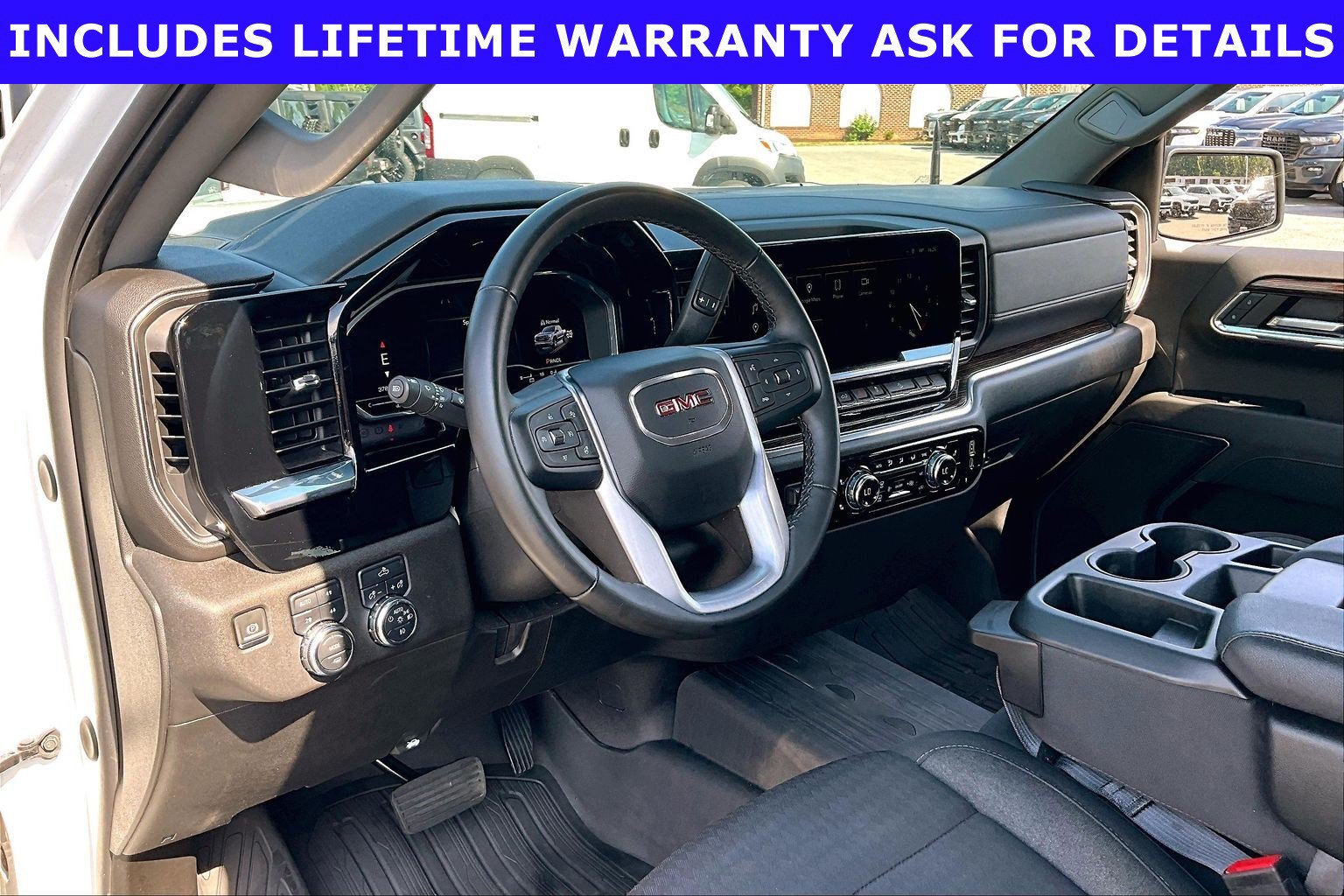 Used 2024 GMC Sierra 1500 Elevation AWD/4WD image 11