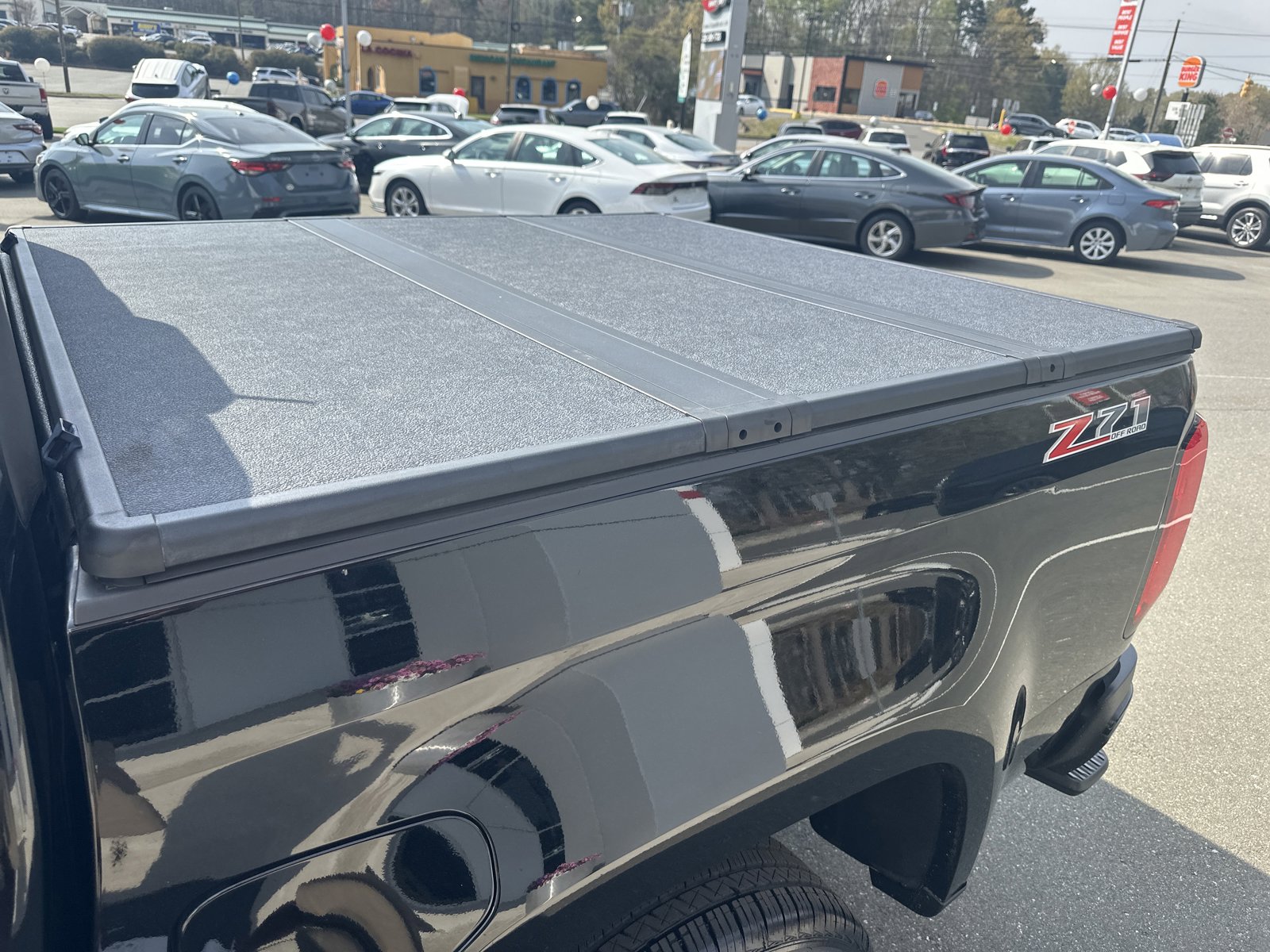 Used 2018 Chevrolet Colorado Z71 AWD/4WD image 27