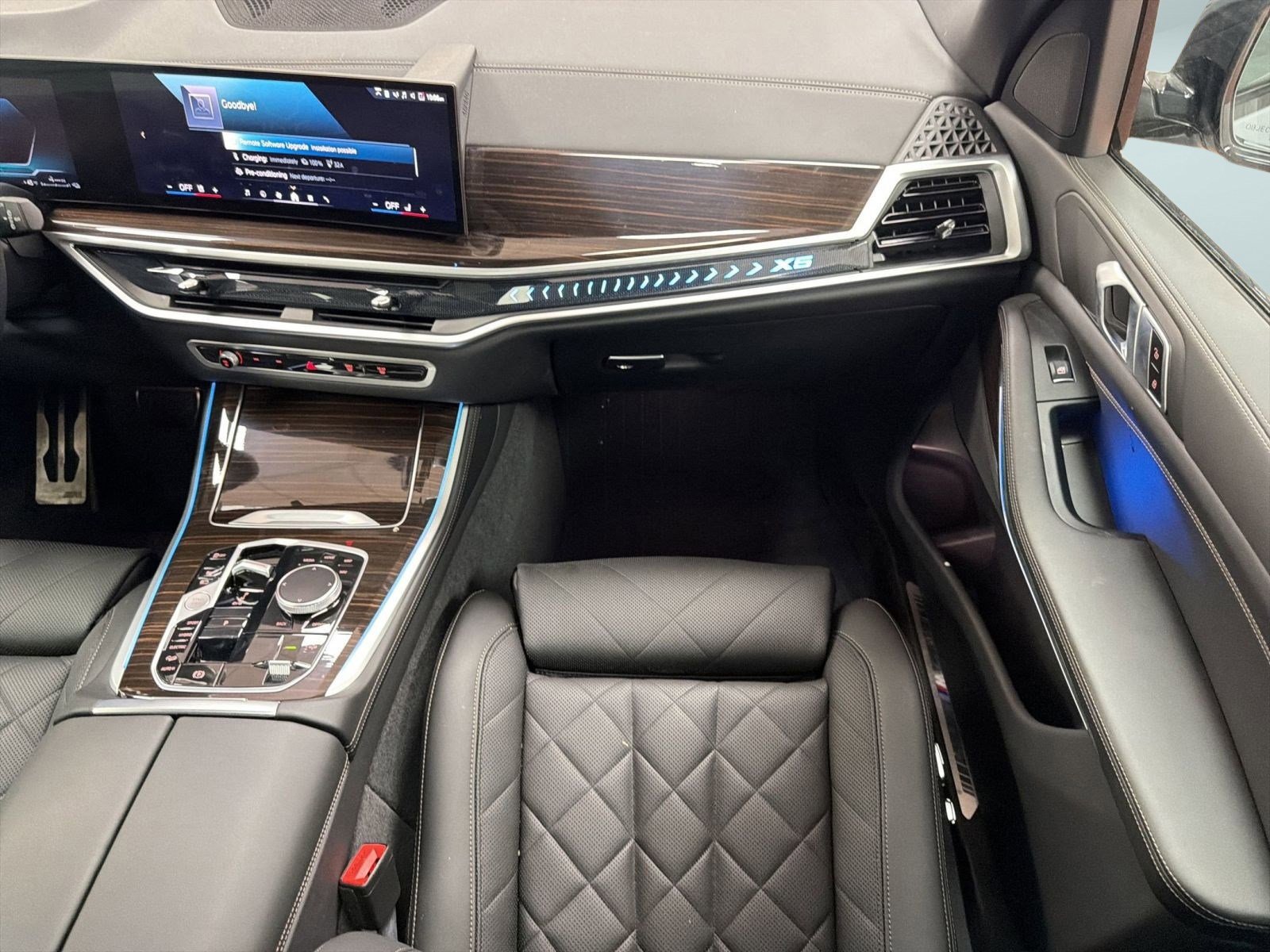 Certified 2024 BMW X5 xDrive50e w/ M Sport Package image 28