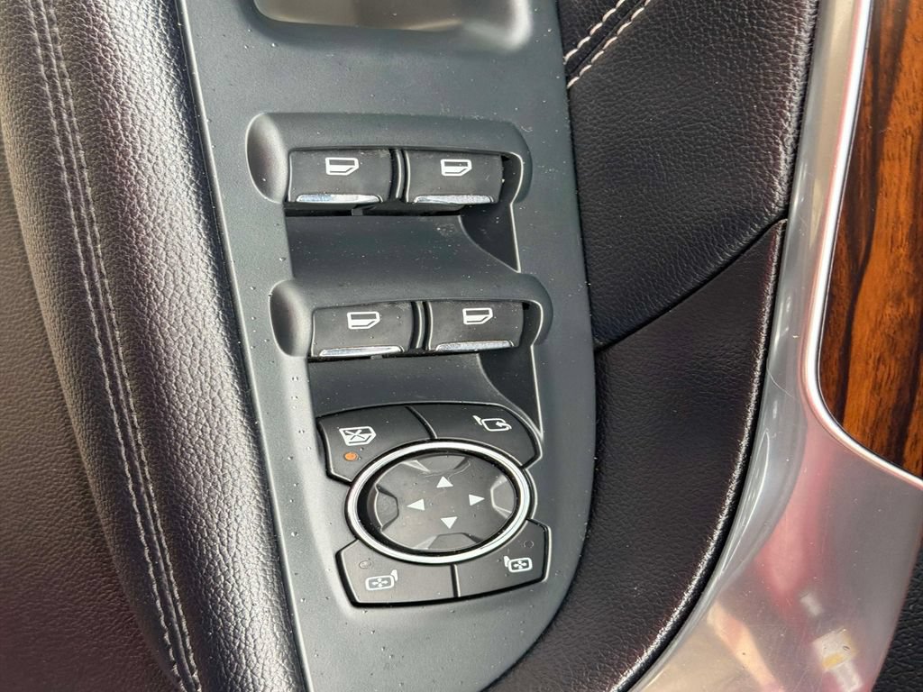 Used 2019 Ford Explorer Limited w/ Ford Safe & Smart Package AWD/4WD image 19