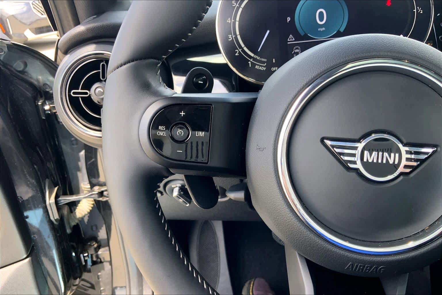Used 2024 MINI Cooper S FWD image 21
