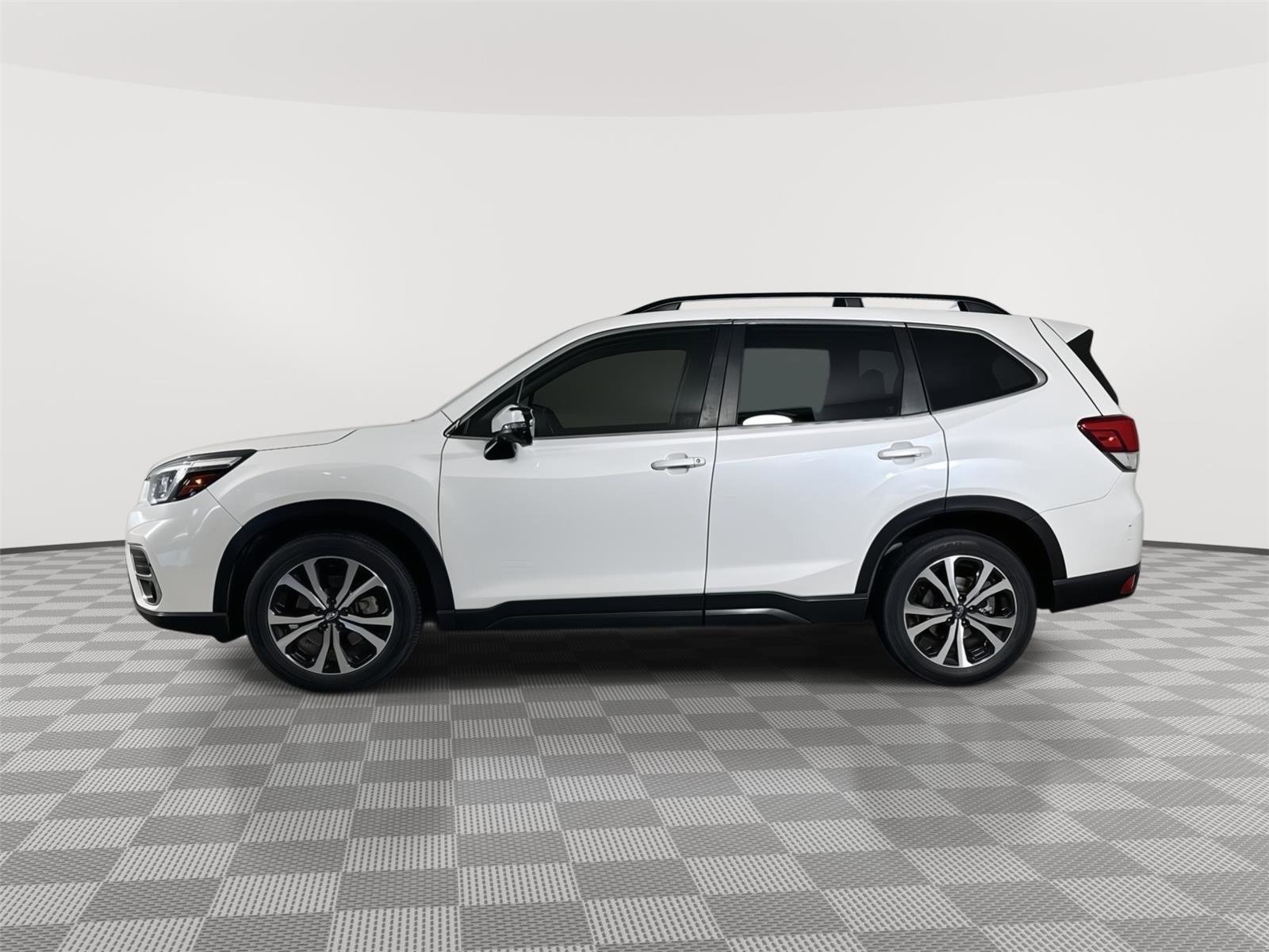 Used 2020 Subaru Forester Limited image 4