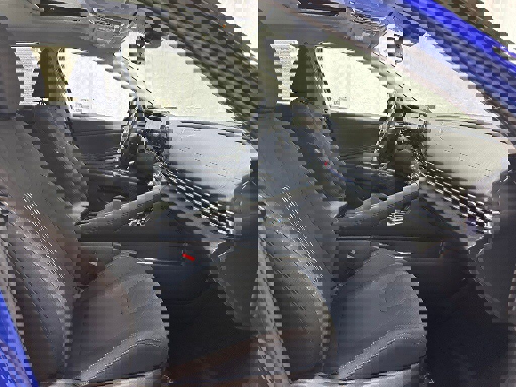 Used 2025 Hyundai Elantra SEL w/ Cargo Package image 58