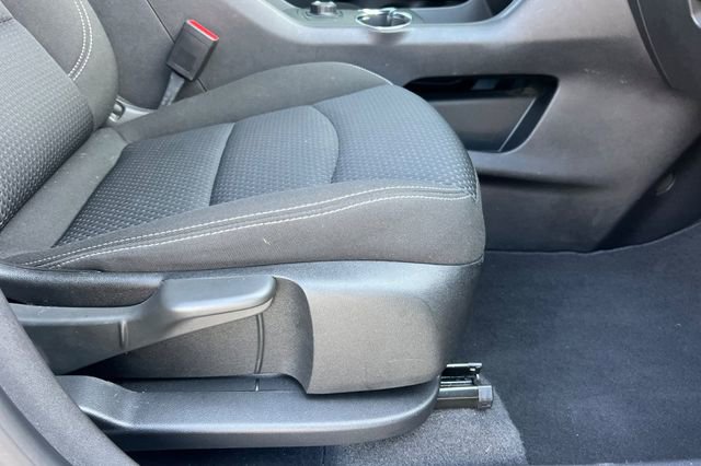 Used 2023 GMC Terrain SLE w/ Elevation Edition image 23