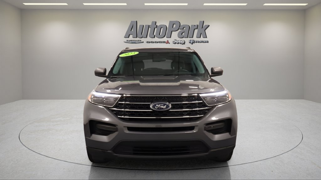 Used 2023 Ford Explorer XLT w/ Class IV Trailer Tow Package AWD/4WD image 2