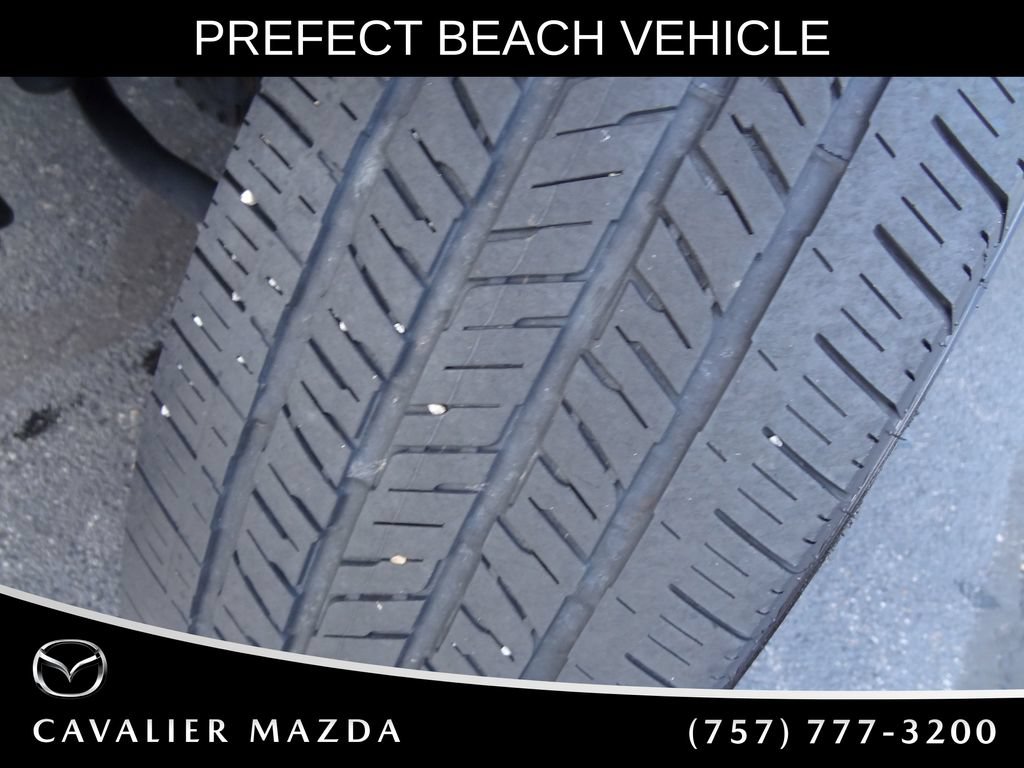Used 2025 Jeep Wrangler Unlimited Sahara AWD/4WD image 35