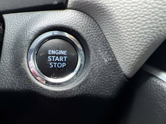 Used 2021 Toyota RAV4 Limited AWD/4WD image 19