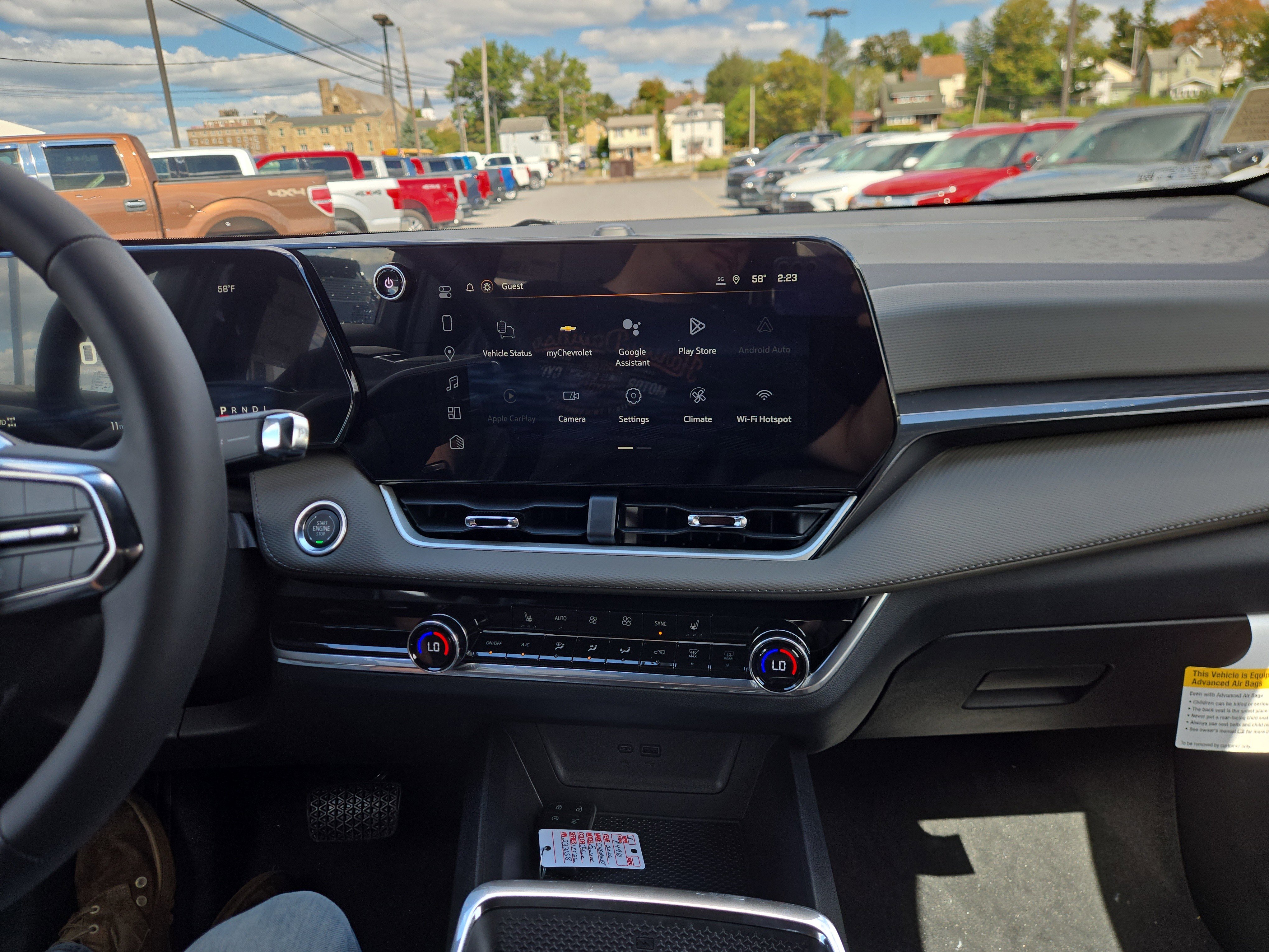 New 2026 Chevrolet Equinox LT w/ Convenience Package II image 24