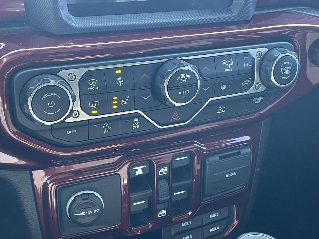 Used 2021 Jeep Wrangler Unlimited Sport image 29