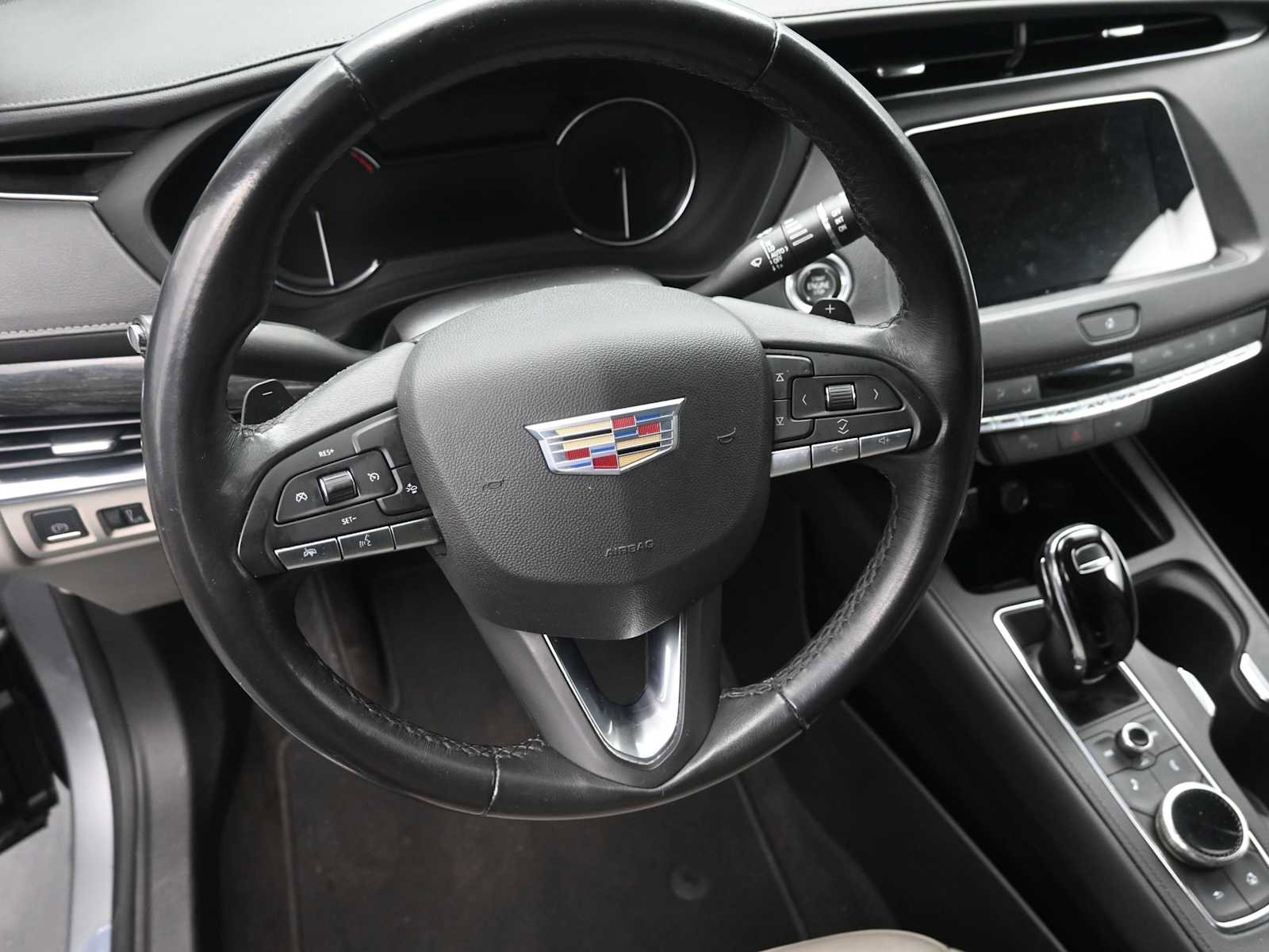 Used 2023 Cadillac XT4 Premium Luxury image 19
