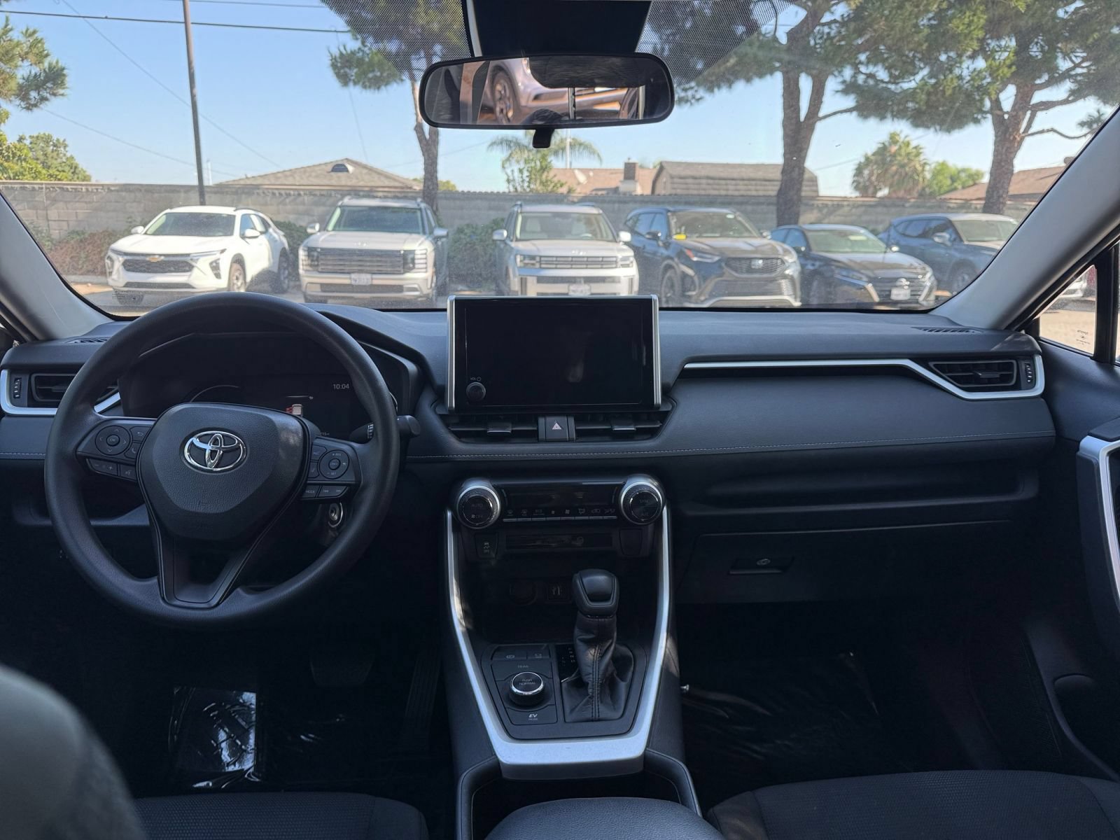 Used 2024 Toyota RAV4 LE AWD/4WD image 29