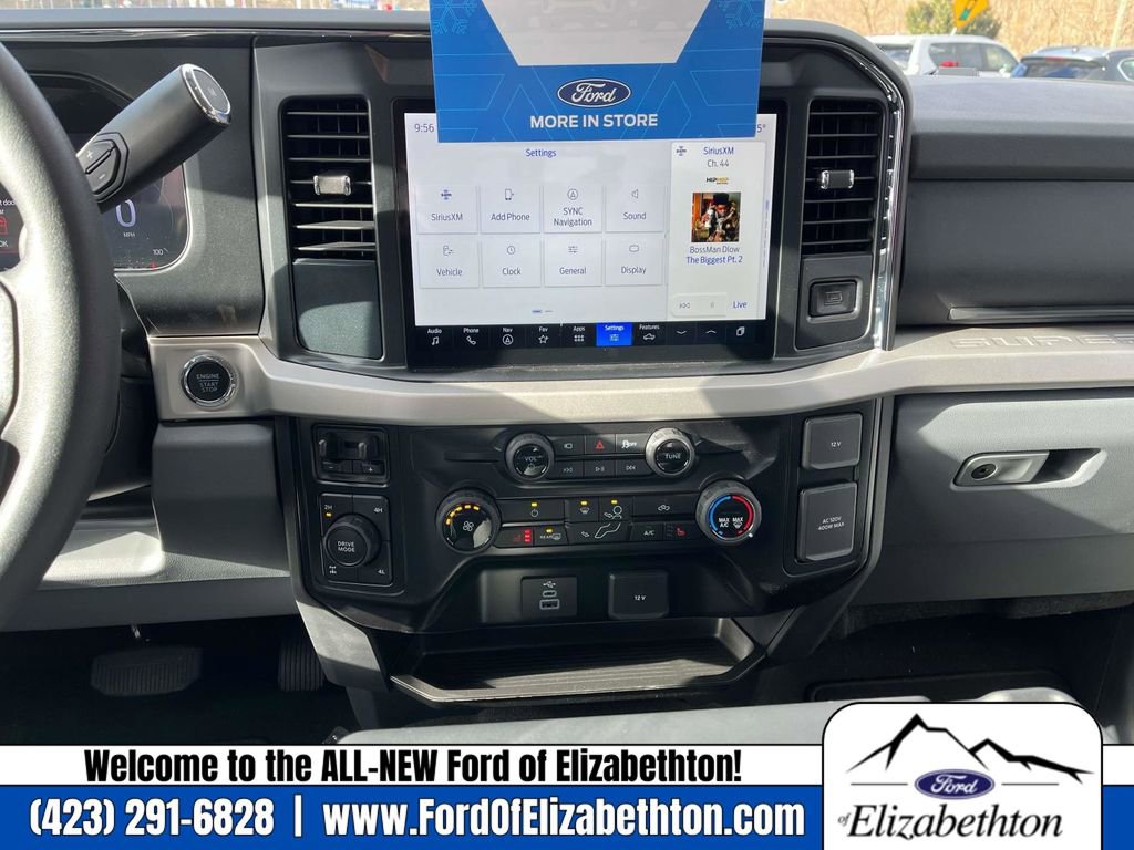 New 2025 Ford F350 XLT w/ Black Appearance Package image 13