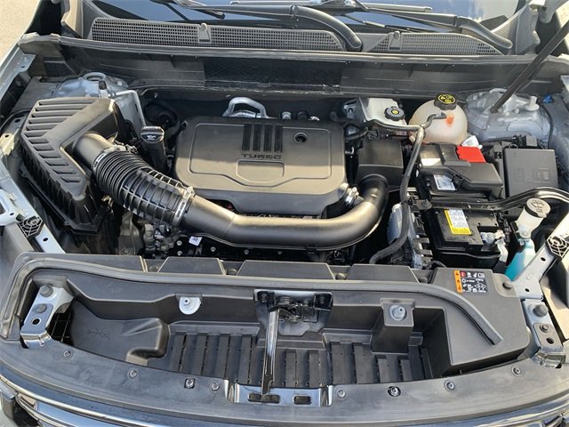 Certified 2023 GMC Acadia SLE w/ Driver Convenience Package image 30