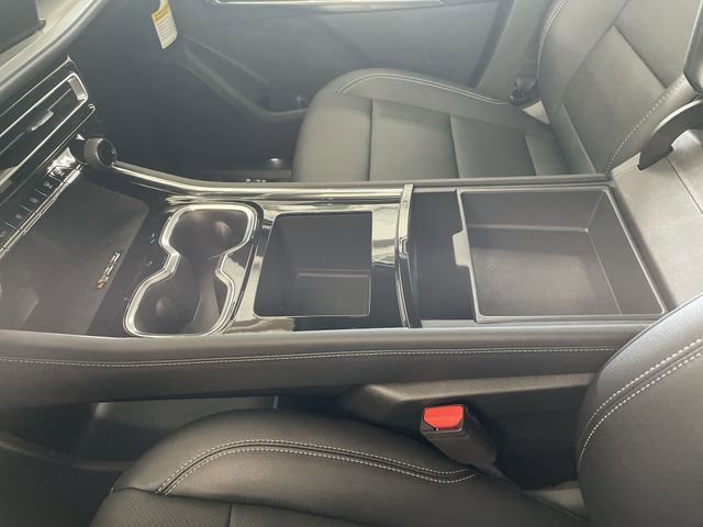 New 2026 Chevrolet Traverse LT w/ Sun and Wheel Package AWD/4WD image 31