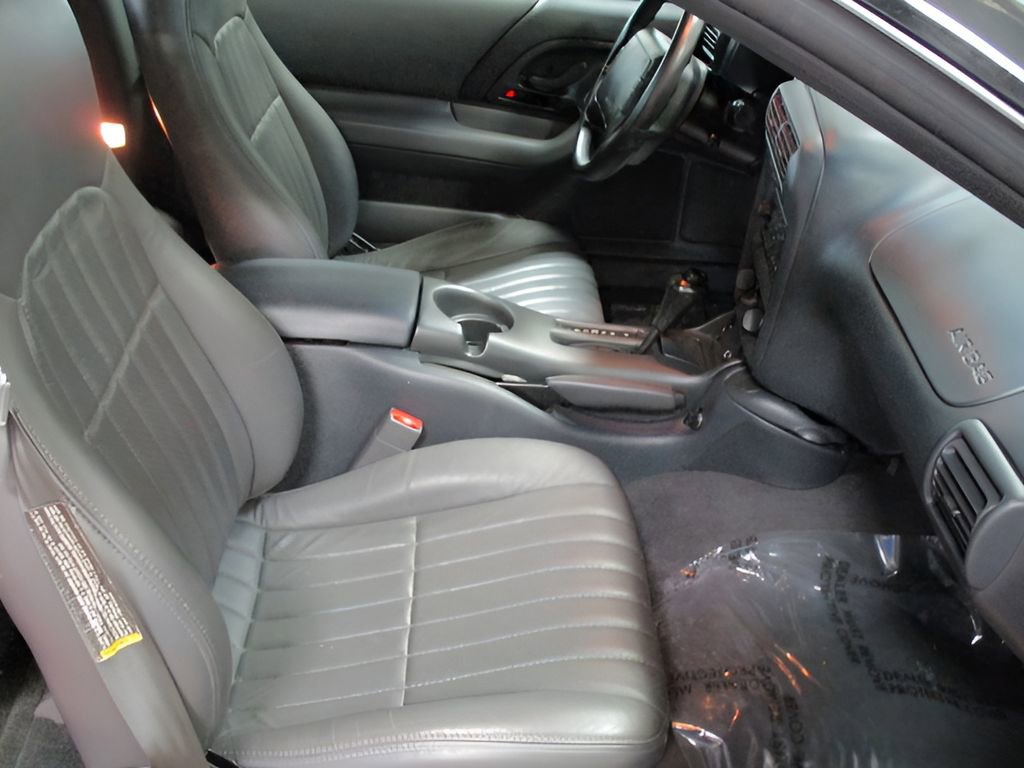 Used 1998 Chevrolet Camaro Z28 w/ SS Performance/Appearance Pkg RWD image 18