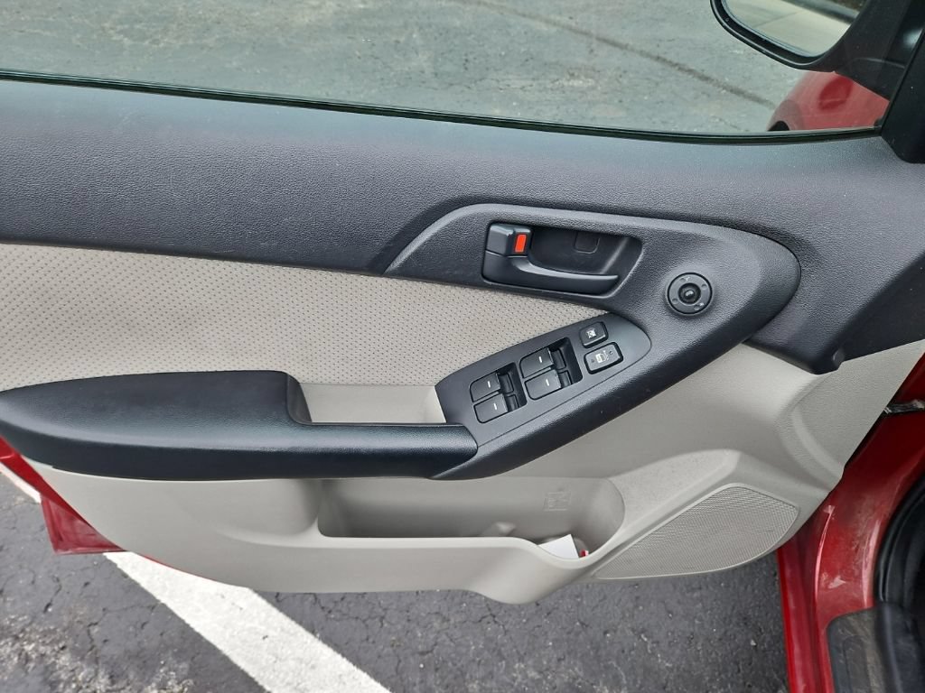 Used 2012 Kia Forte EX FWD image 12
