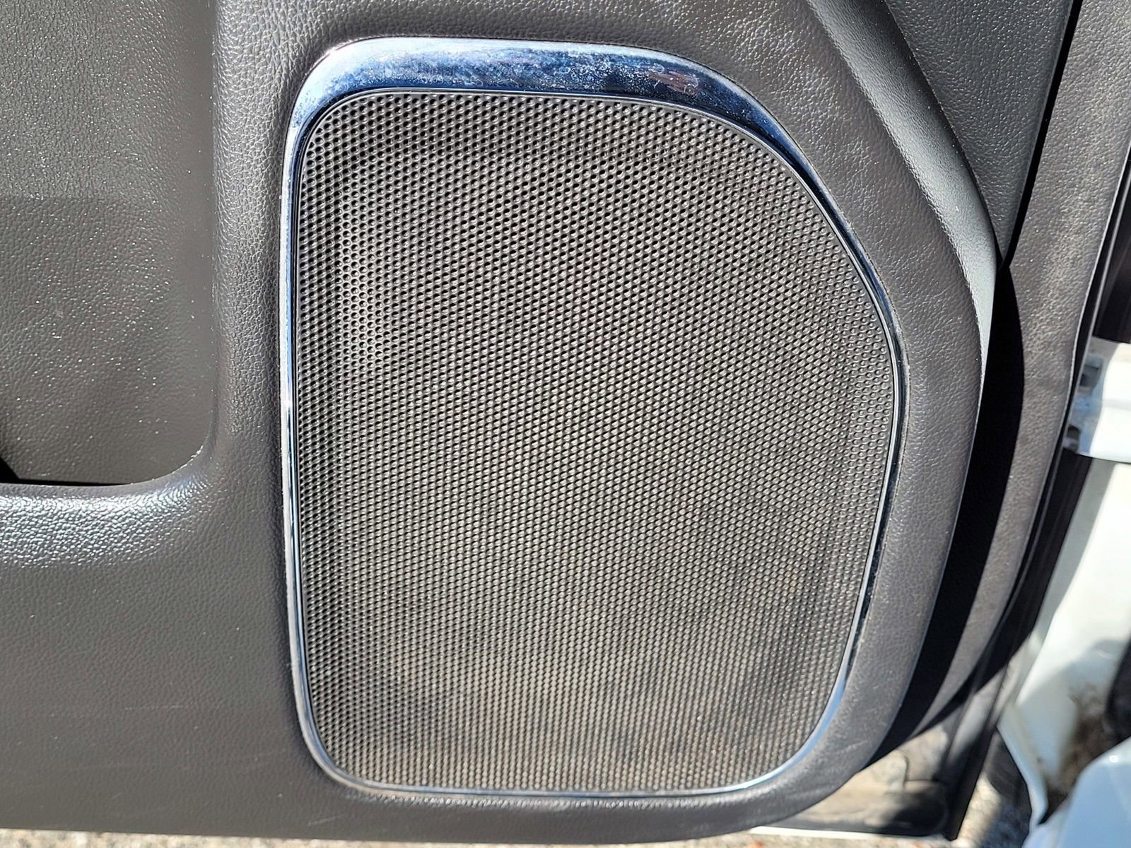 Used 2018 GMC Sierra 1500 SLT image 23