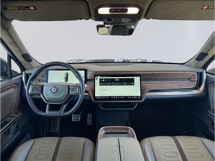 Used 2022 Rivian R1T Adventure AWD/4WD image 19